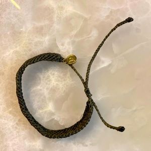🌼 NWOT Pura Vida braided bracelet